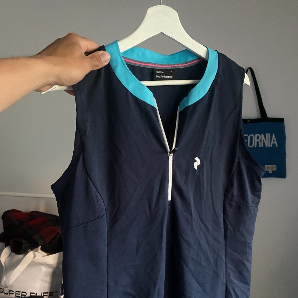 Peak Performance Women’s Top